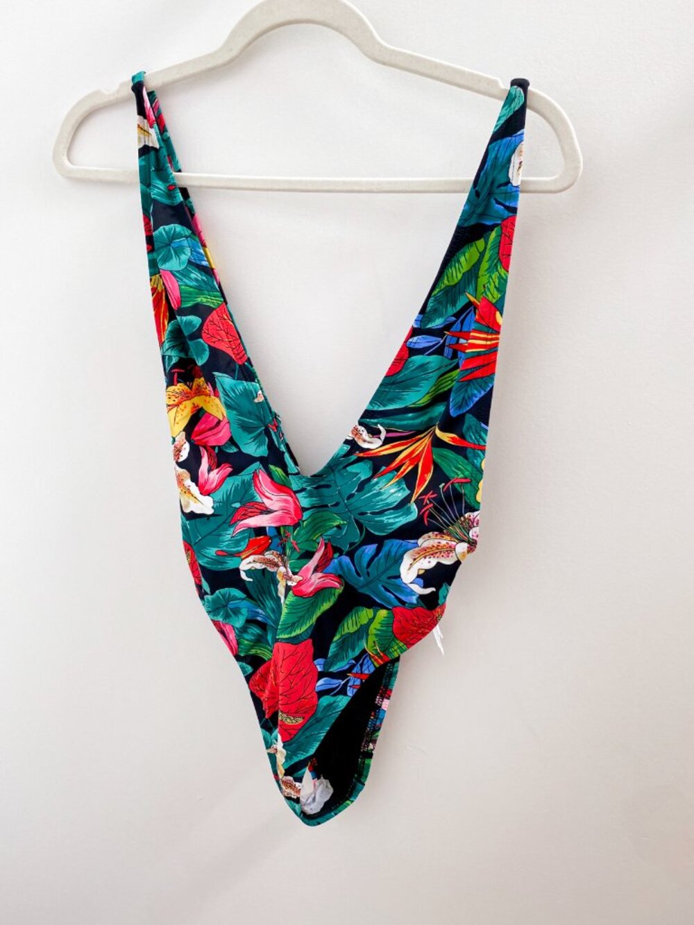 Windsor Tropical Floral Print One Piece Swimsuit NWT - Small